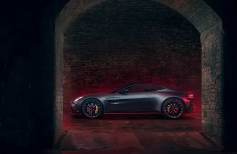 aston martin vantage s gfos 8
