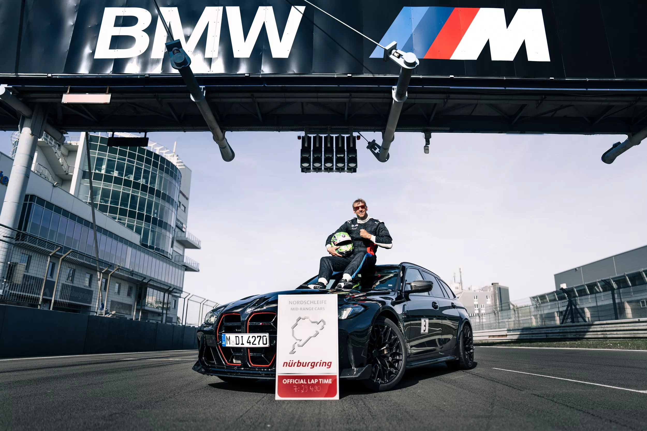 bmw m3 cs touring nurburgring record 2